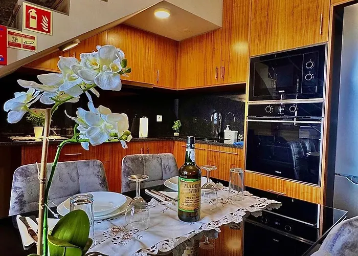 Adega Do Avo, Madeira Island * Ponta Delgada (Madeira)