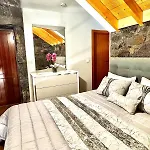 Adega Do Avo, Madeira Island * Ponta Delgada (Madeira)