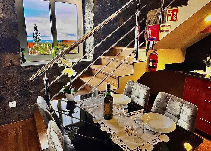 Adega Do Avo, Madeira Island Πόντα Ντελγάδα