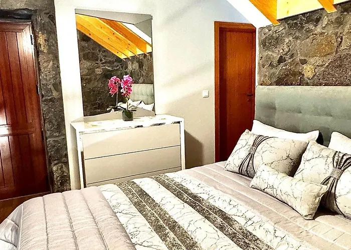 Adega Do Avo, Madeira Island * Πόντα Ντελγάδα